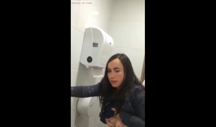 caiu na net,  a princesa do papai fudendo