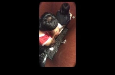 Casal de novinhos são flagrado no Japão